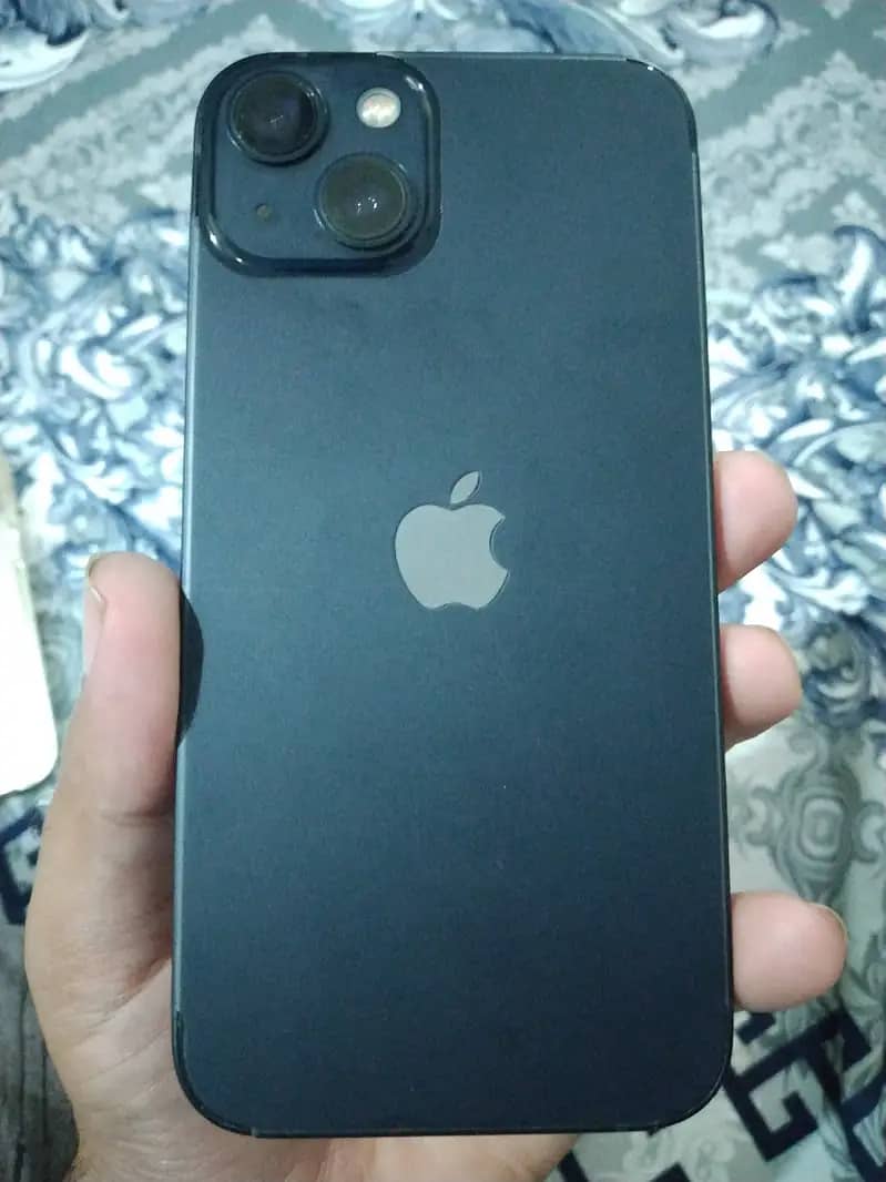 Apple iPhone 13 0