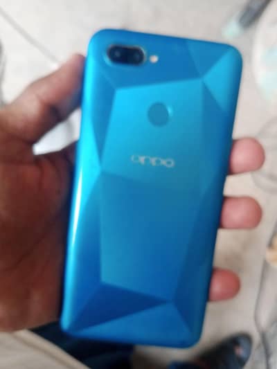 OPPO A12