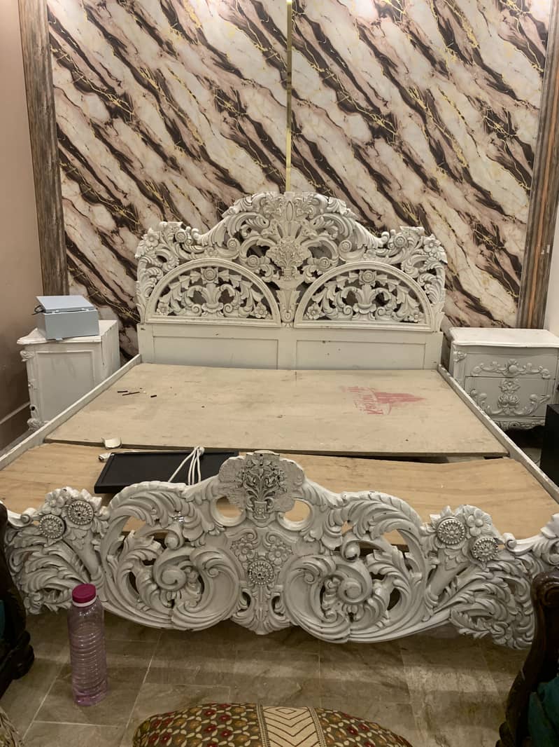 bed side table drasing new 1