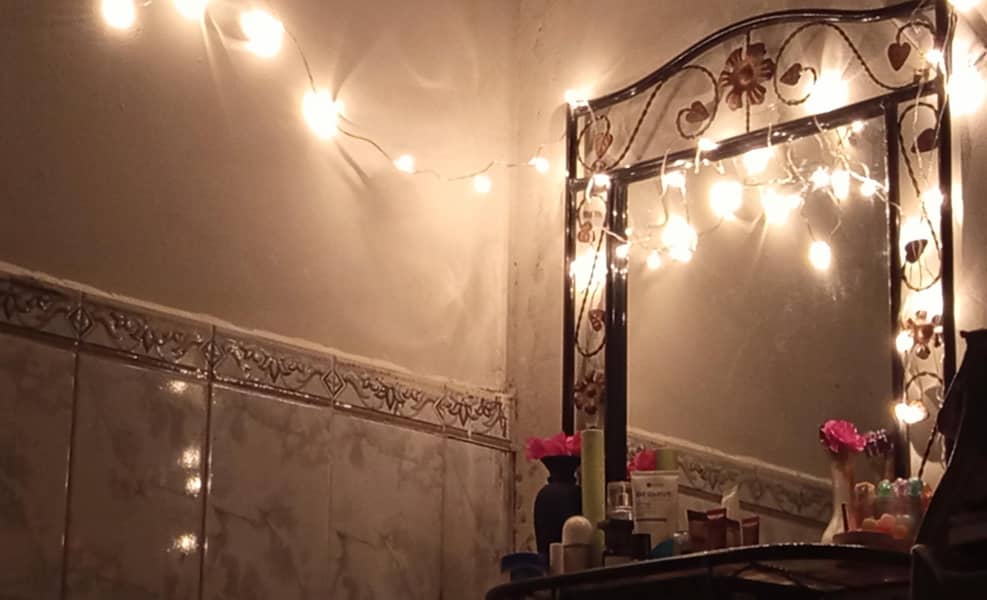 Dressing table 0