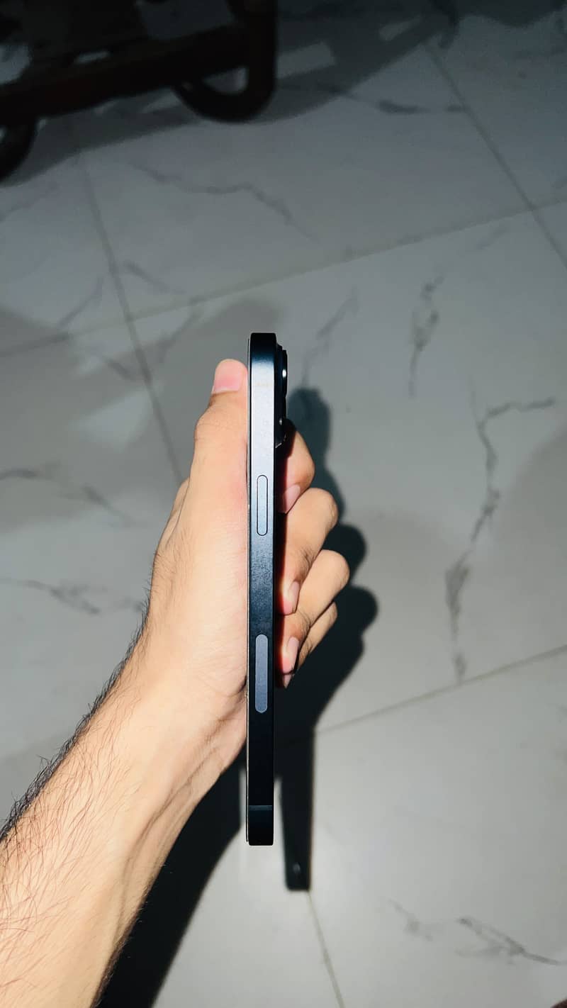 iPhone 14 Plus 5