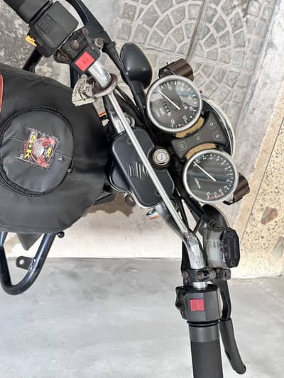 Suzuki GS 150