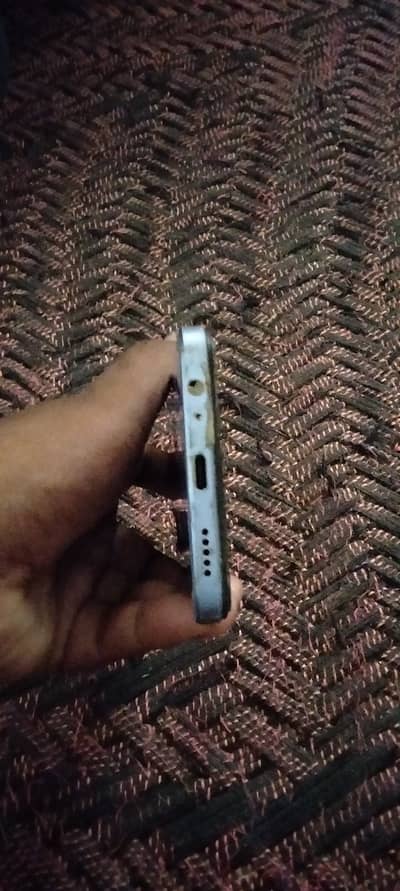 Vivo Y17s