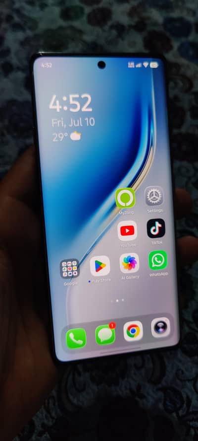 Tecno CAMON 40 Pro