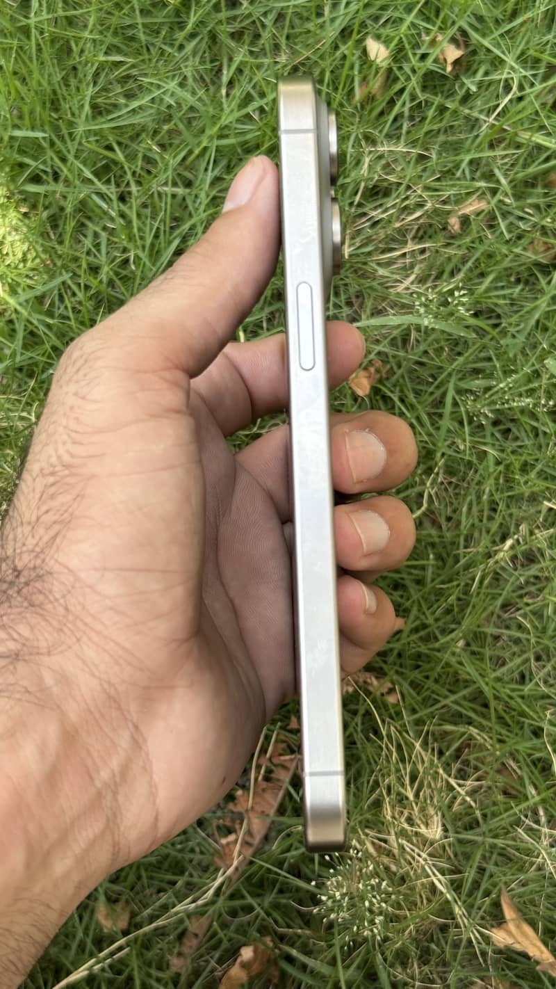 iPhone 15 pro max 7