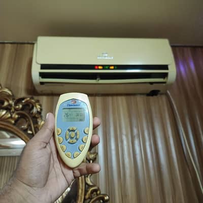 Good Condition AC With Original Remote 03045024188