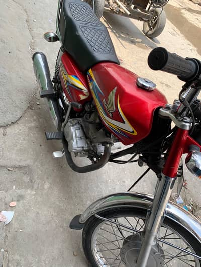 Honda 125 lush condition 03146644694 contact
