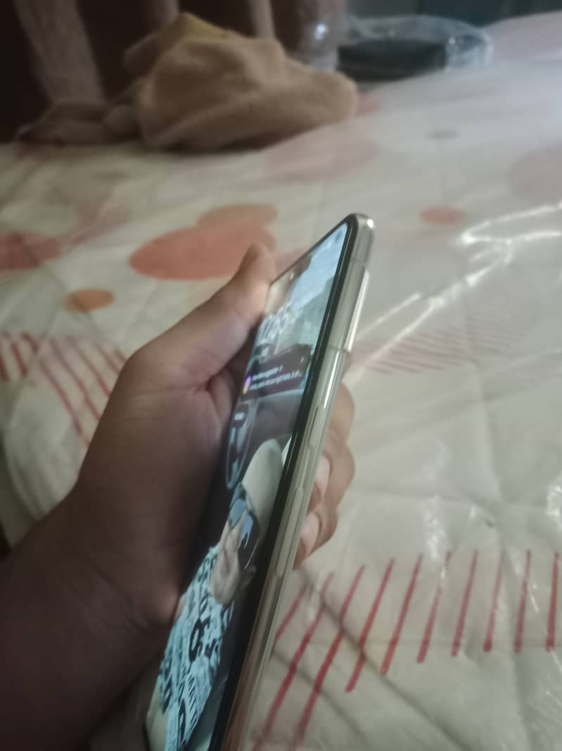 Google pixel 7 pro 2
