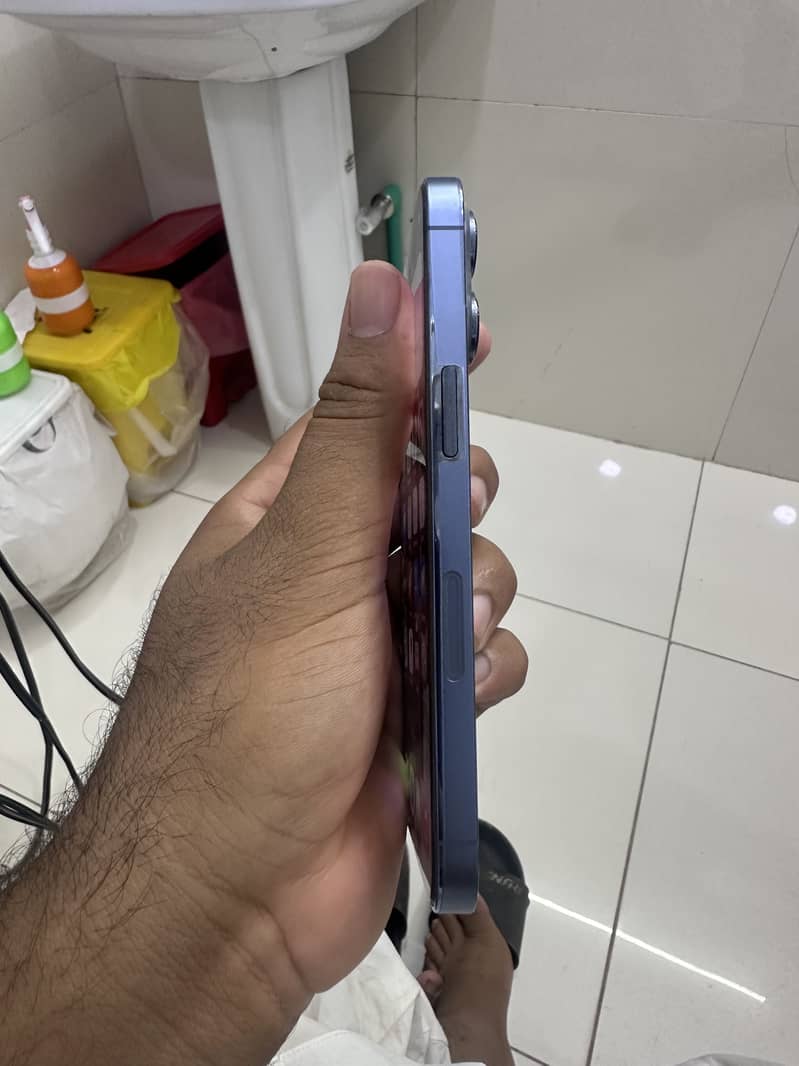 Apple iPhone 13 Pro 1
