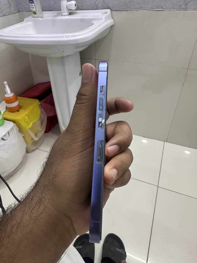 Apple iPhone 13 Pro 3