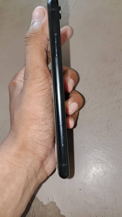 Apple iPhone XR