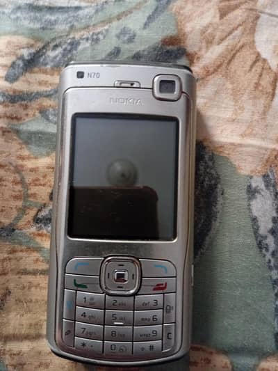 Nokia N70