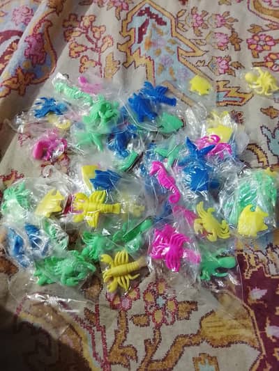 water absorbing dough animal toys