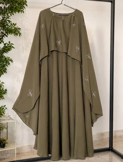Olive Green Embroidered Winter Maxi / Abaya – Like New