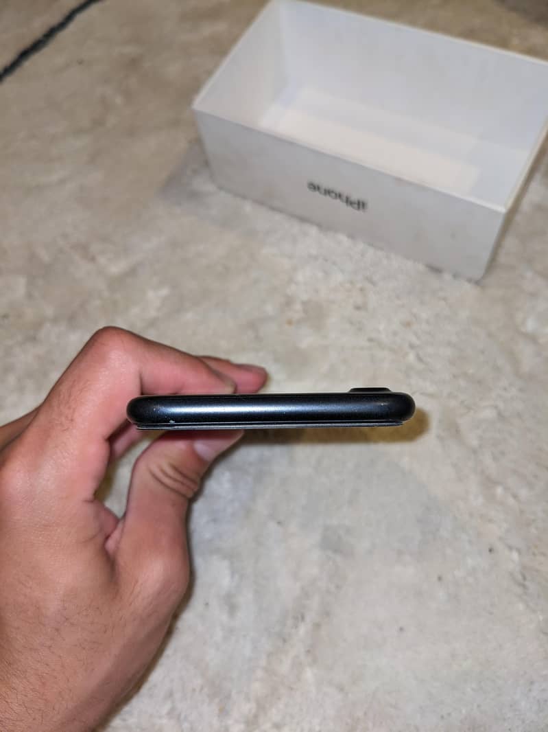 Apple iPhone 7 5