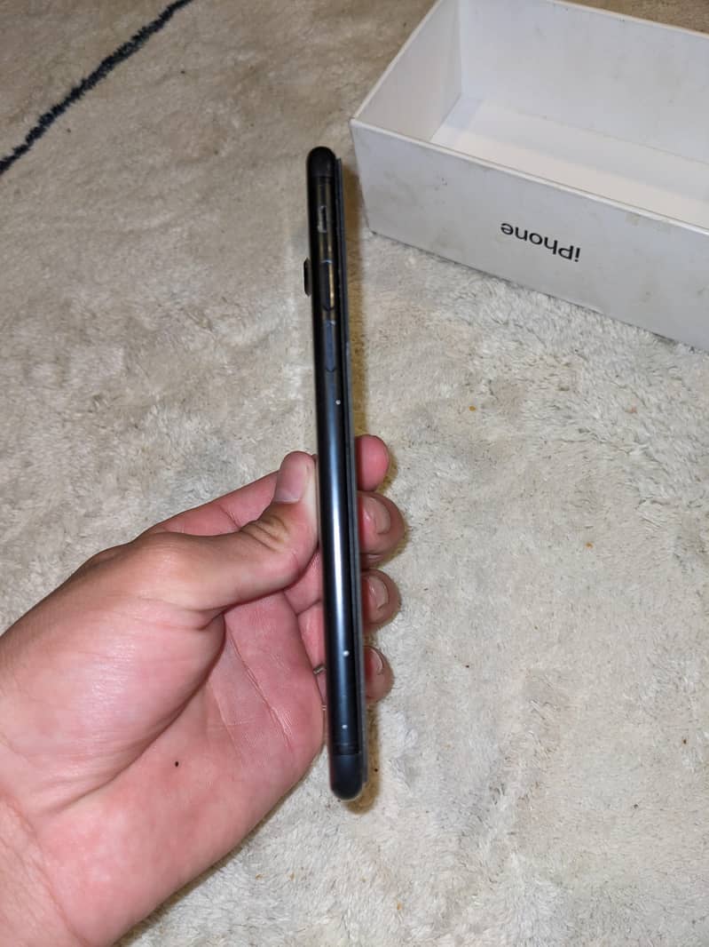 Apple iPhone 7 6