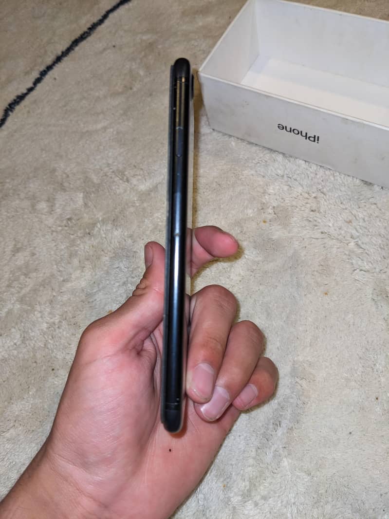 Apple iPhone 7 7