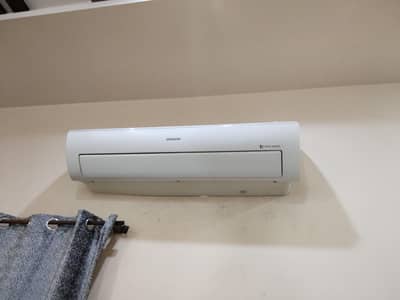 1.5 ton Samsung inverter AC