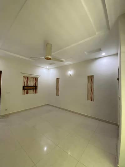 One Bed Non-Furnished Available for Families | Hot Price