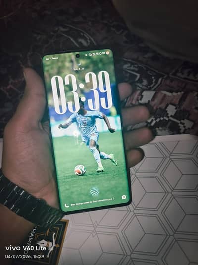 Vivo V30e
