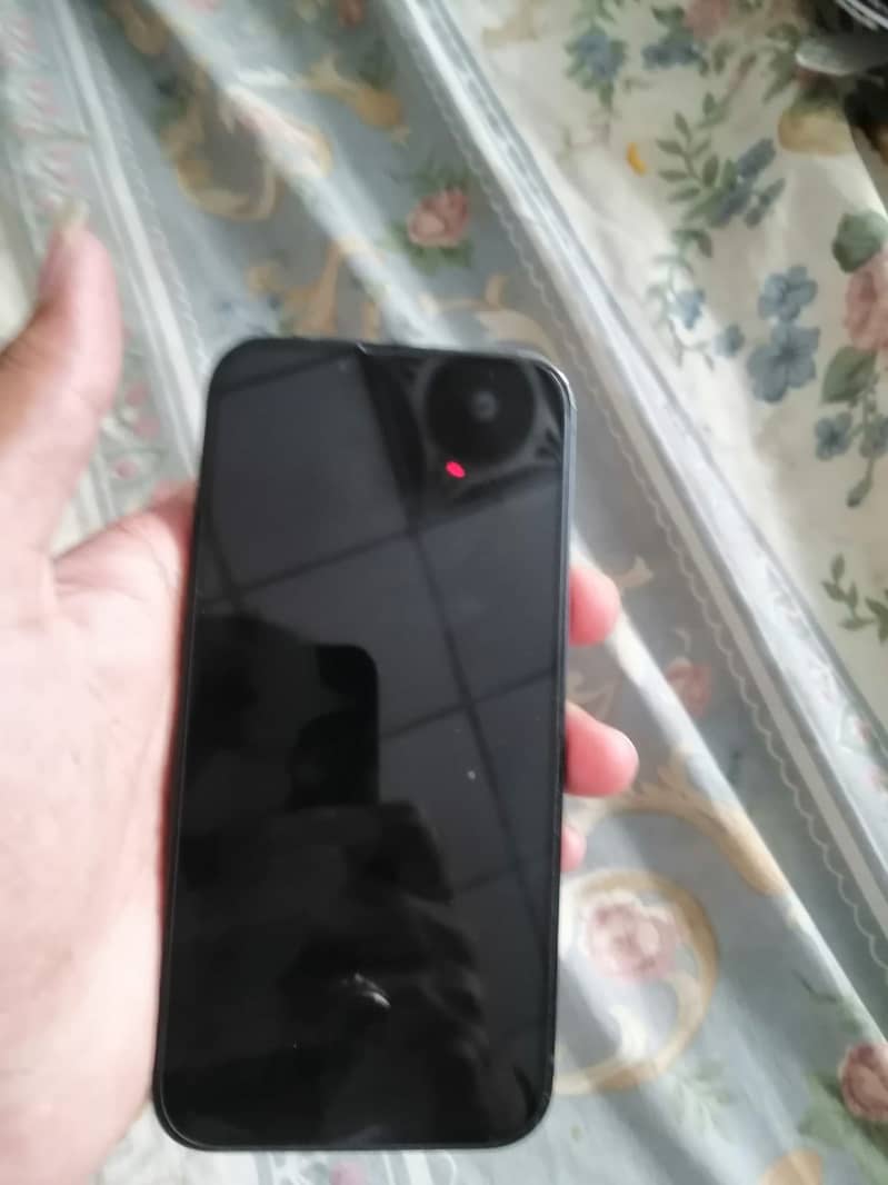 Apple iPhone 13 6