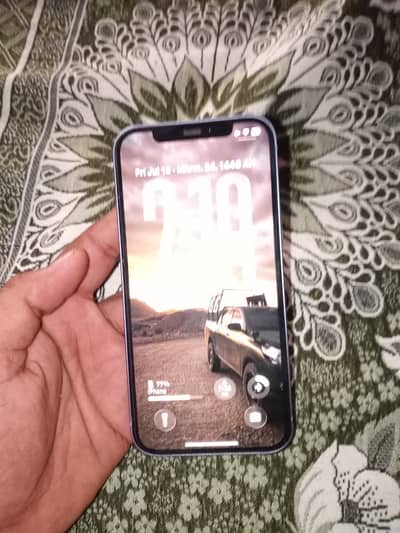 Apple iPhone 12