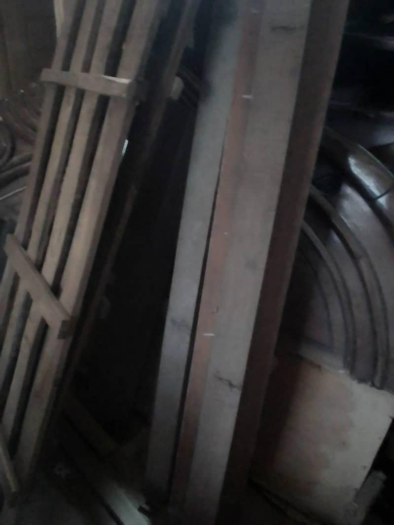 second hand bed 0