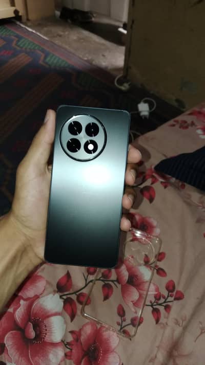 One Plus Ace 5/ 13r