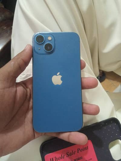 Apple iPhone 13