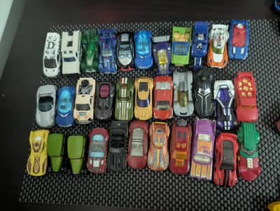 Car Collection / multiple brands hot wheels matchbox maisto
