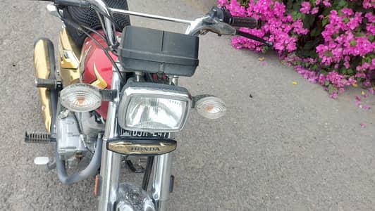 bike has no issues and looking just new