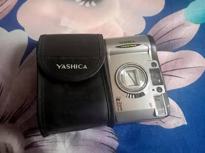 Yashica Power Zoom Z60 Film Camera with Cover - Good Condition