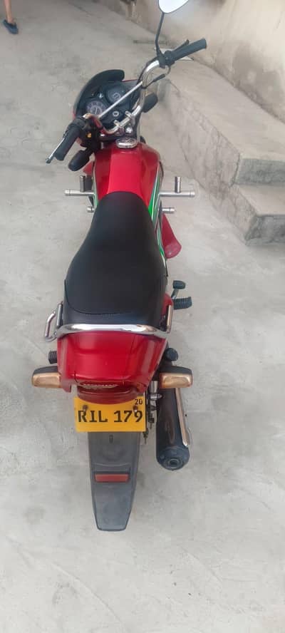 Honda prieder condition 10/10