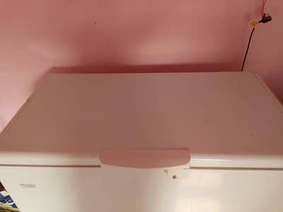 single I inverter freezer bilkul new hai 15 din pahle liya tha
