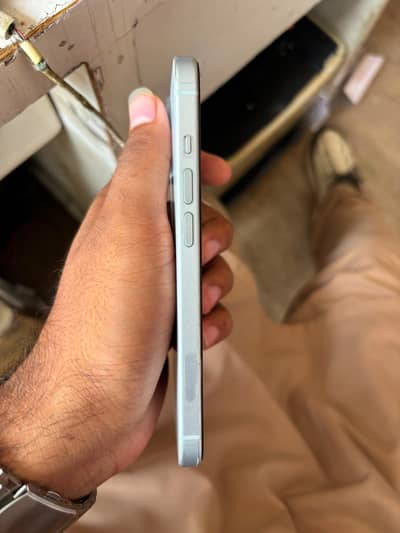 Apple iPhone 15