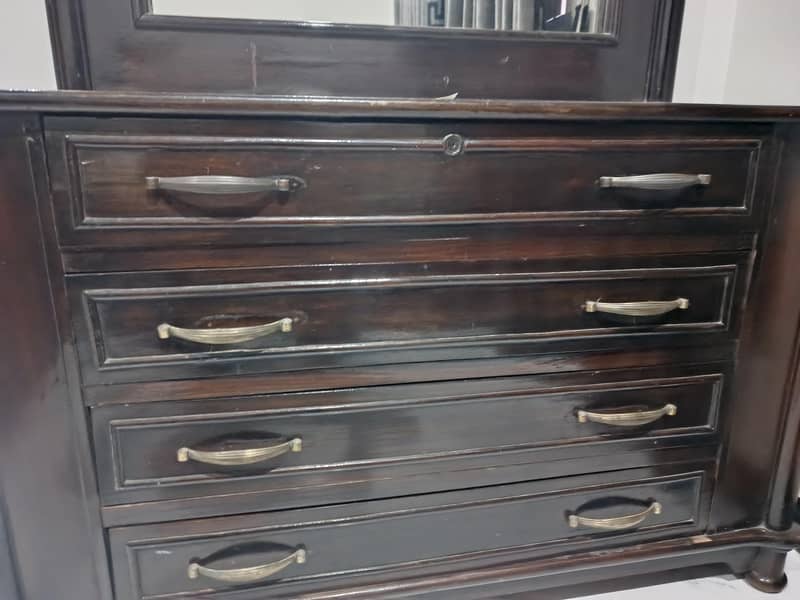 Dressing table 1