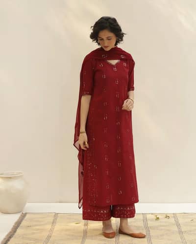 Premium Red 3-piece khaddar suite with Chiffon Dupatta