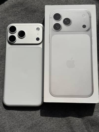 Apple iPhone 17 Pro Max comple box and sim time under warranty 100 BH
