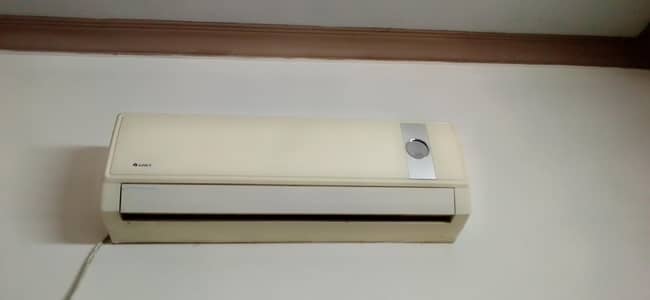 Gree Ac 1 tan