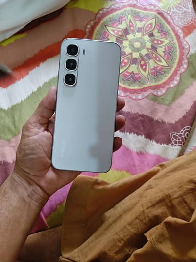 Infinix Hot 60 Pro