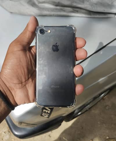 Apple iPhone 7