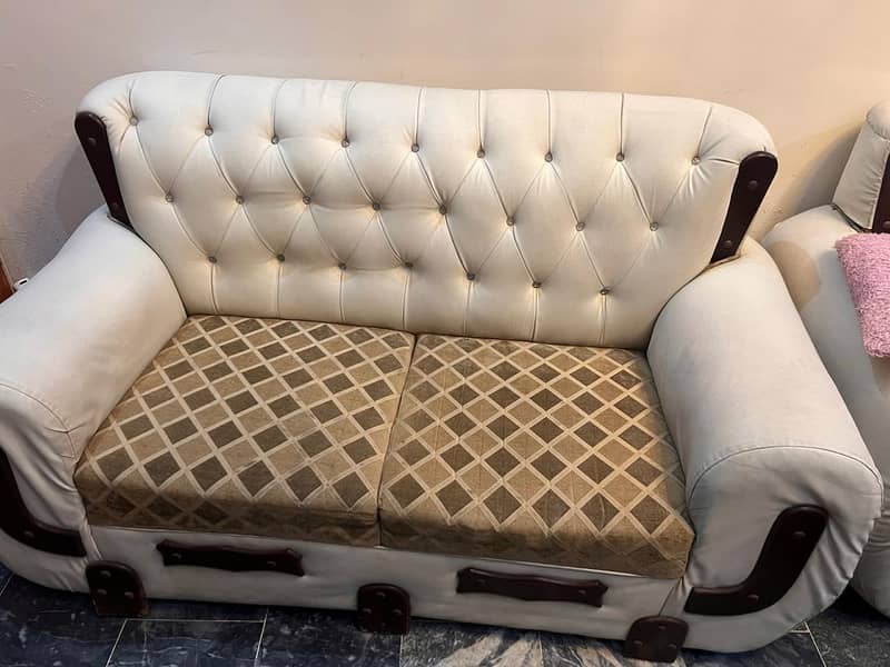 used sofa set 0