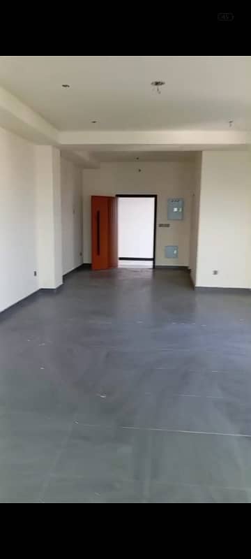 Ideal Prime Location 1000 Sq ft Office for Rent in Mohammad Ali Society