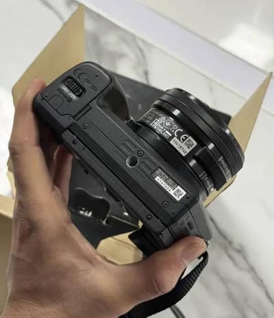 Canon A6400