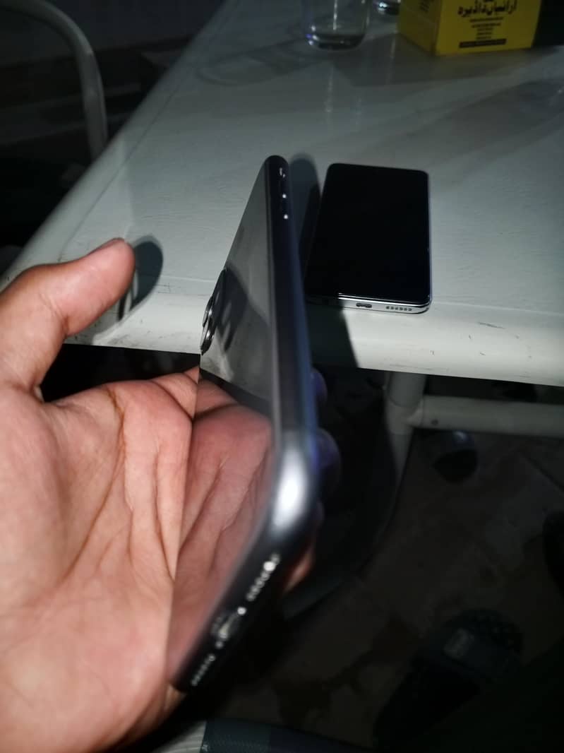 Apple iPhone 11 2