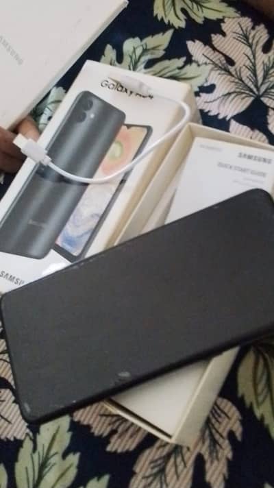 Samsung A04