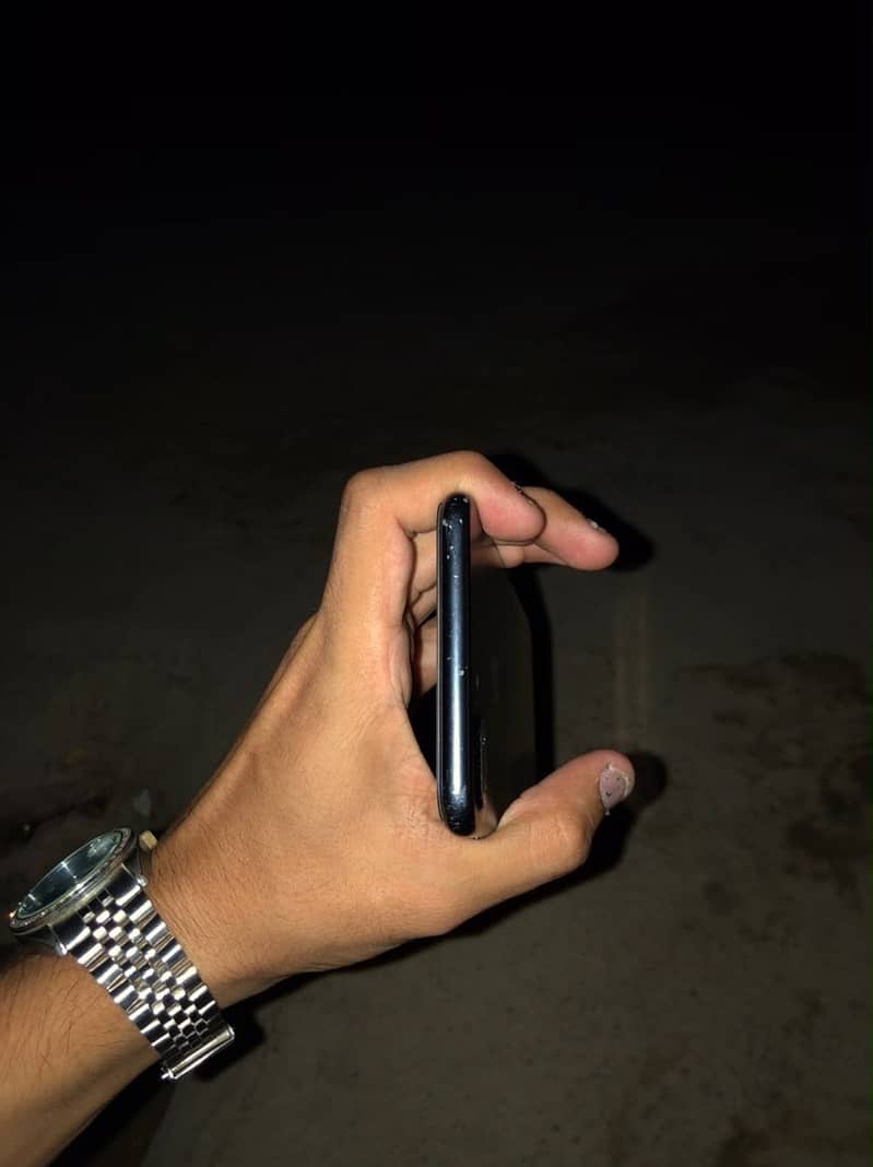 Apple iPhone 7 Plus 1
