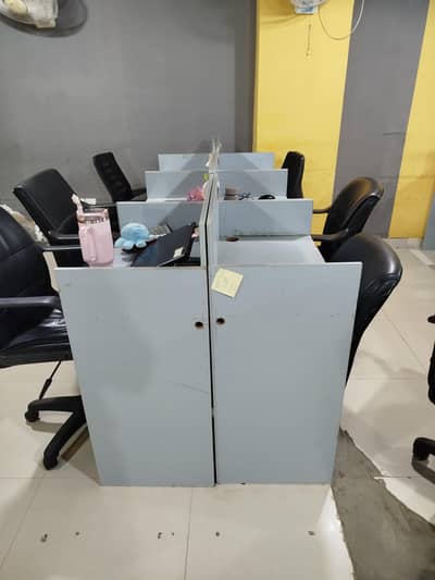 workstation office table