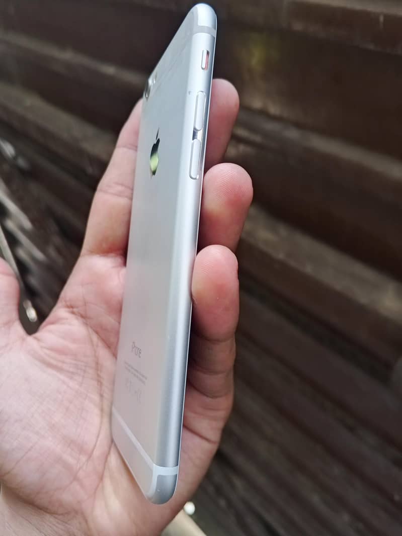 Apple iPhone 6 2