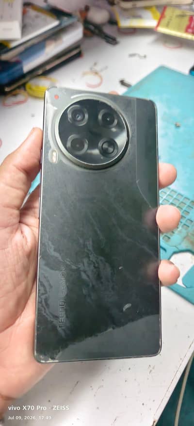 Tecno CAMON 30
